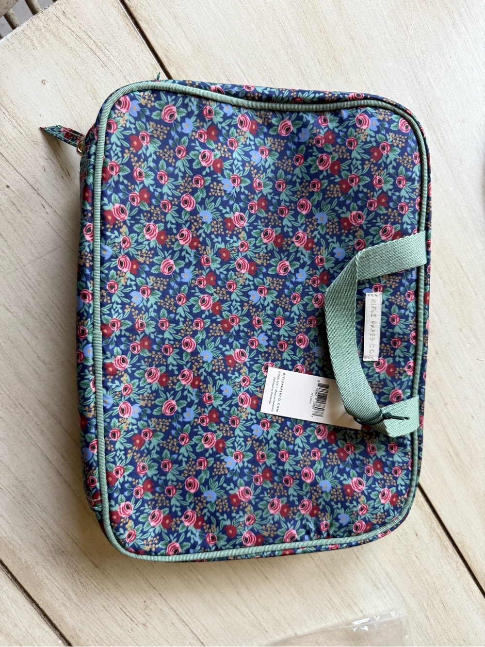 NWT Rifle Paper Co. Travel Cosmetic Case - Picture 2 of 6